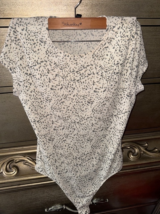 Express Tops - Express Cream Speckled Short-Sleeve Bodysuit